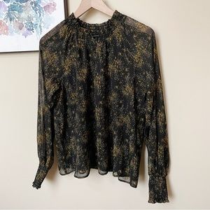 Evereve Allison Joy Smocked Blouse Size M